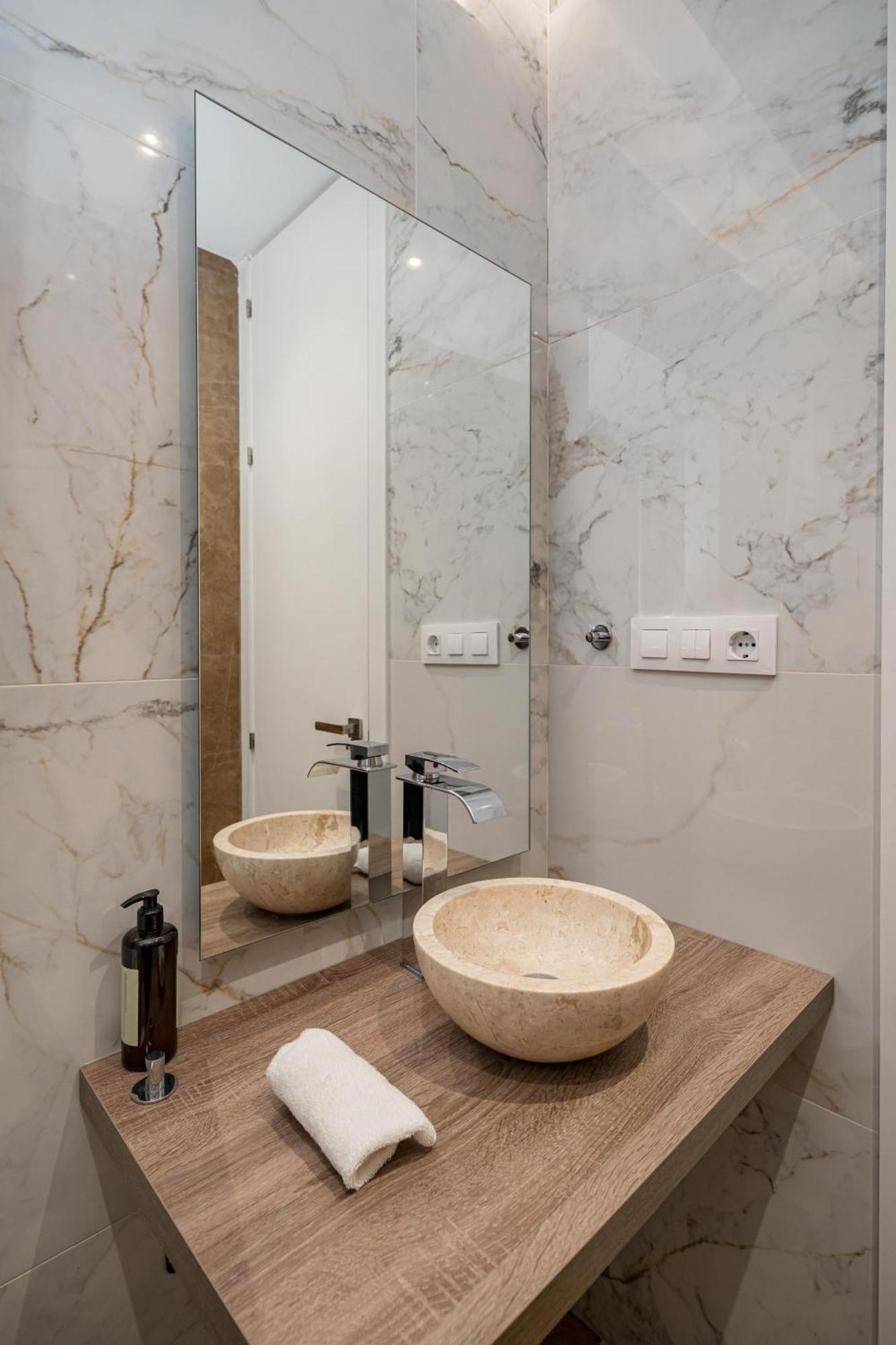 מדריד Chueca II Calle Barco 2Br 2Bh מראה חיצוני תמונה